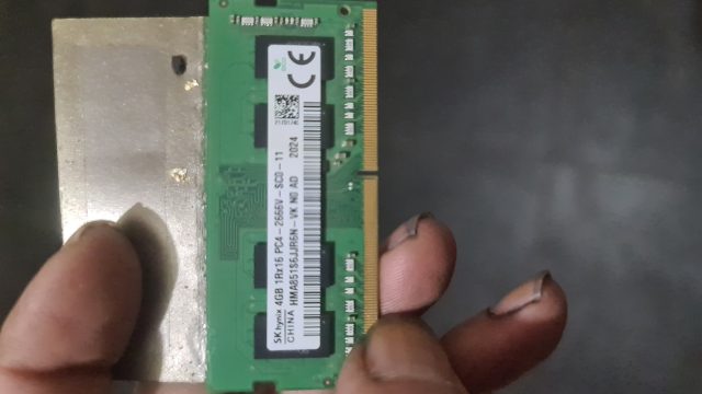 Barette Ram mémore sodim pc4 "ddr4" 4Gb