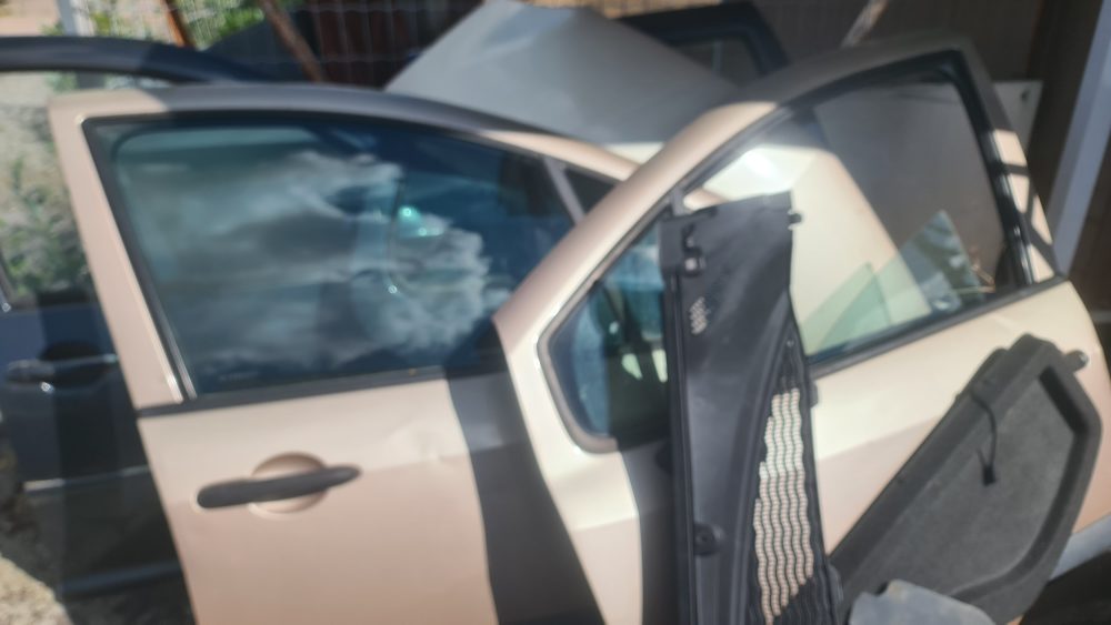 Toutes pièces carrosserie Renault modus