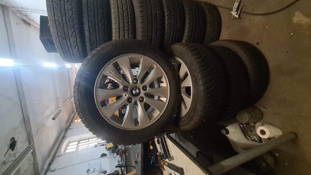 4 Roue complète hiver 16" ET 42 pour bmw serie 3 E90